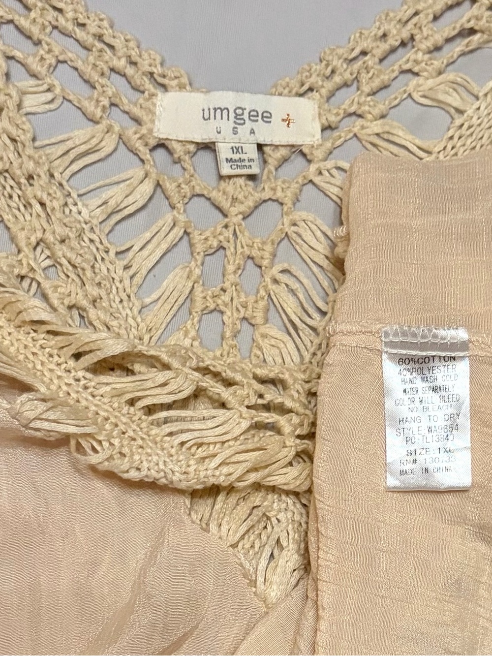 Umgee Cream Crochet V-Neck Boho Tunic - Size 1XL - Picture 3 of 5